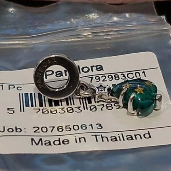 Authentic PANDORA STERLING SILVER SPARKLING CHRISTMAS TREE DANGLE 792983C01 - Picture 4 of 11